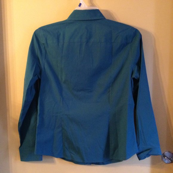 Talbots Women's Button Down Blouse - Picture 4 of 4